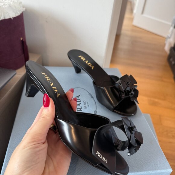 NWT Prada Slip-on Sandals Black Leather Flower Vamp Cone Heels  Sz 36 - Picture 4 of 11